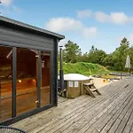 Front In With Sauna Blavand