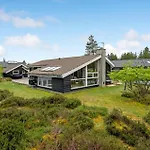 Front In With Sauna Holiday home
