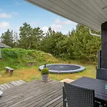 度假居 Awesome In With Sauna