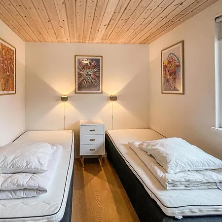 Front In With Sauna *