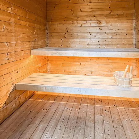 Front In With Sauna Holiday home