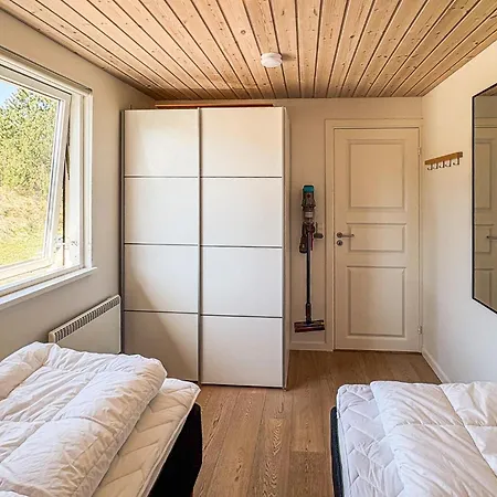 Front In With Sauna *