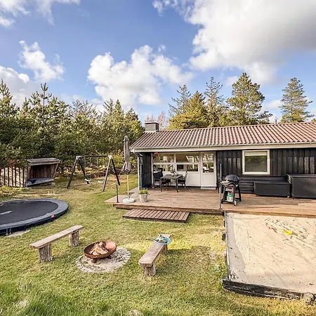 Holiday home Front In With Sauna Blavand