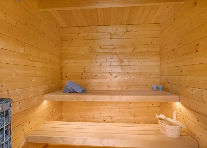 Dom wakacyjny Awesome In With Sauna