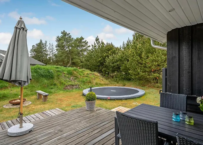 Holiday home Awesome In With Sauna